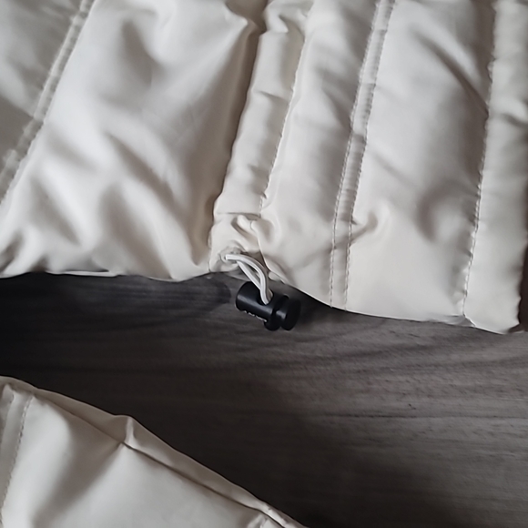 DKNY//Jeans Cream Down Jacket Size Large - Picture 4 of 13